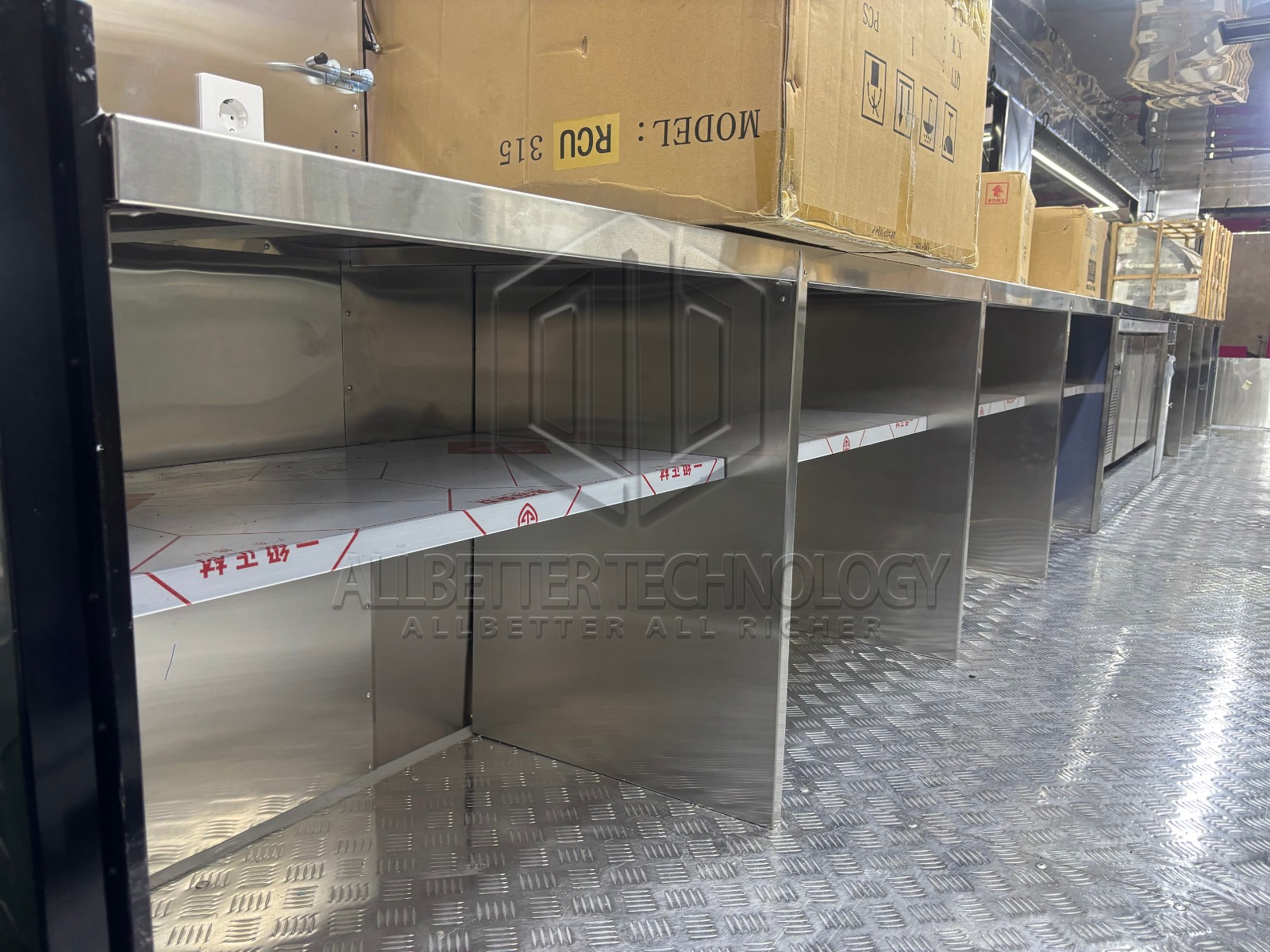 Professional Food Truck | Stainless Steel Shelving | Diamond Plate Flooring